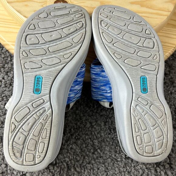 Bzees Platforms Sandals Womens 8.5 Blue White Slip On Thong Comfort Shoe - Picture 9 of 10